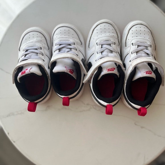 Nike Sneaker Toddler Size 8C - Picture 4 of 4